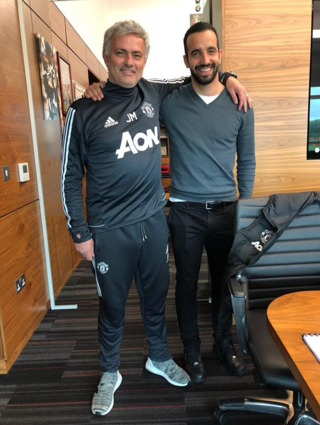 Ruben Amorim ligou para José Mourinho após receber interesse do Manchester United