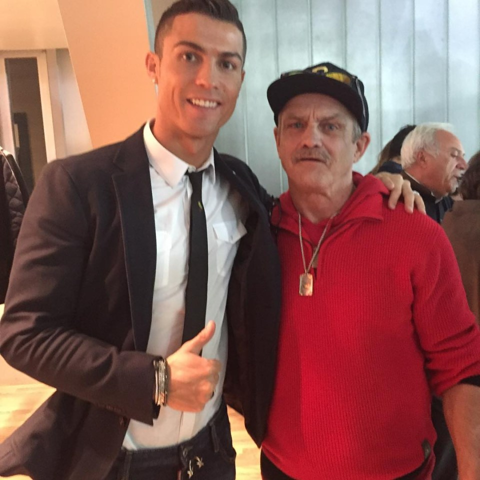 Tio de Cristiano Ronaldo, Jorge Viveiros, foi levado às pressas para o hospital após ser atropelado por um carro