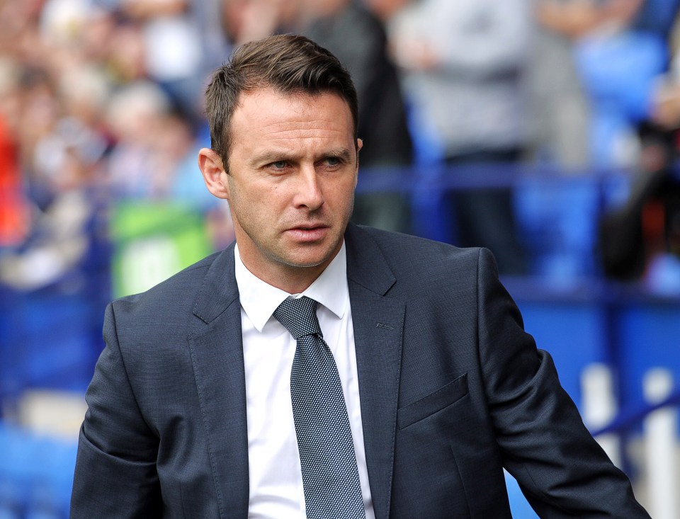 Dougie Freedman é o favorito dos corretores para substituí-lo