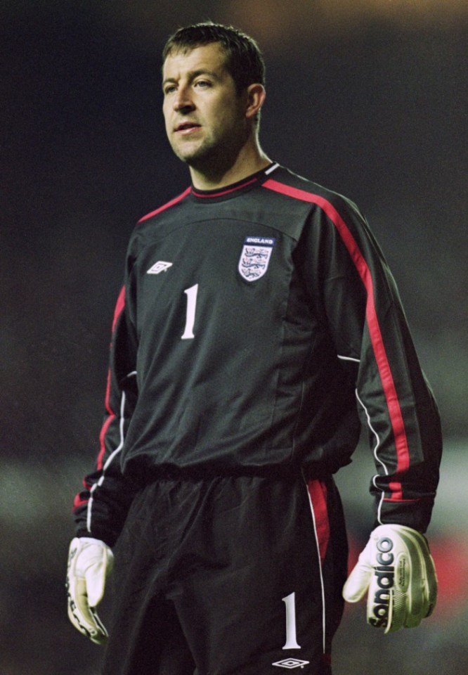 Martyn jogou no Crystal Palace e no Leeds durante sua passagem pela Inglaterra