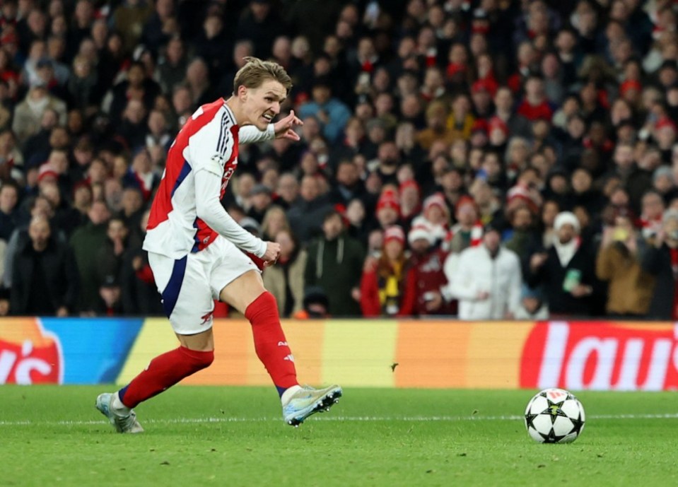 Martin Odegaard perdeu a maior chance da noite