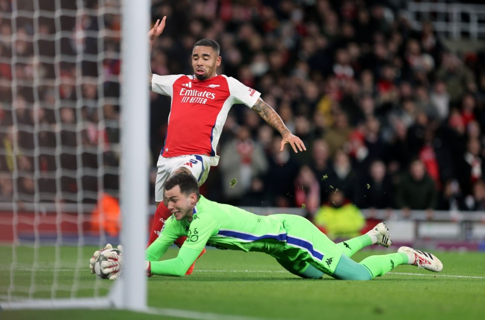 Gabriel Jesus perdeu alguns assistentes no primeiro tempo