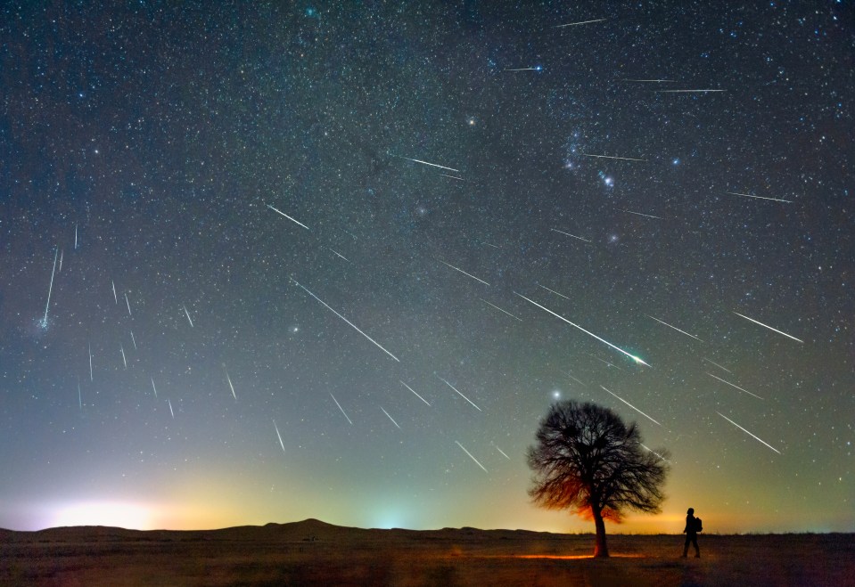 O pico de 24 horas significa que os meteoros Geminídeos podem ser vistos durante a noite e antes do amanhecer