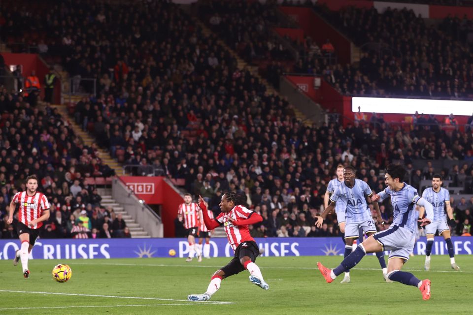 Son Heung-min estava de volta entre os gols