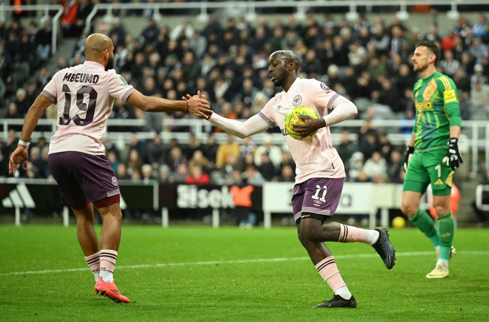 Brentford conseguiu consolo com um gol tardio de Yoane Wissa