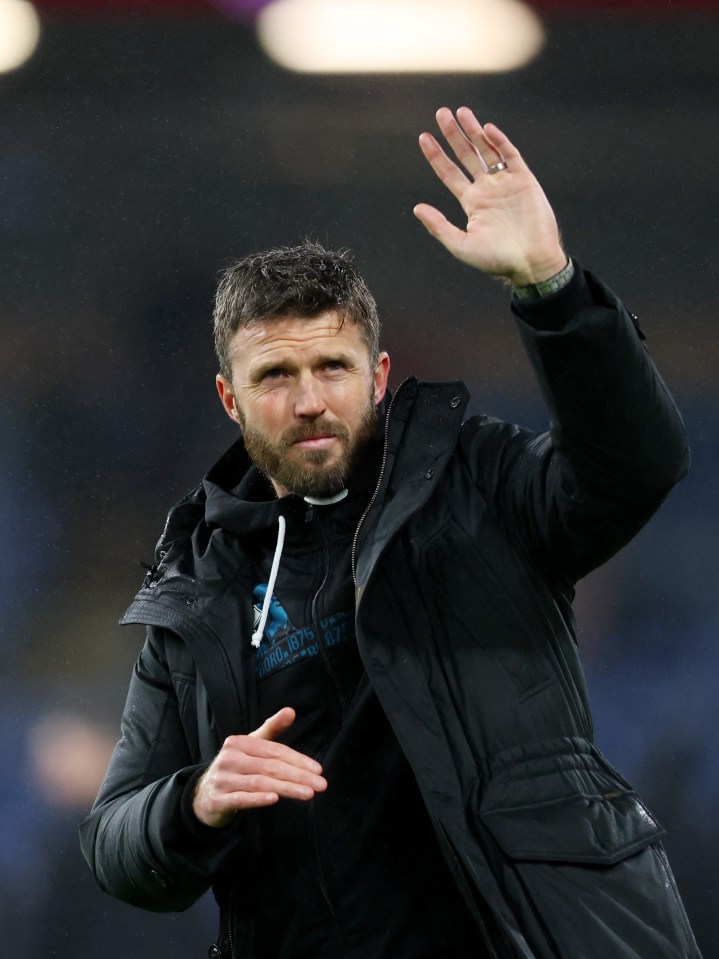 O técnico do Boro, Michael Carrick, está desesperado para manter o controle do atacante