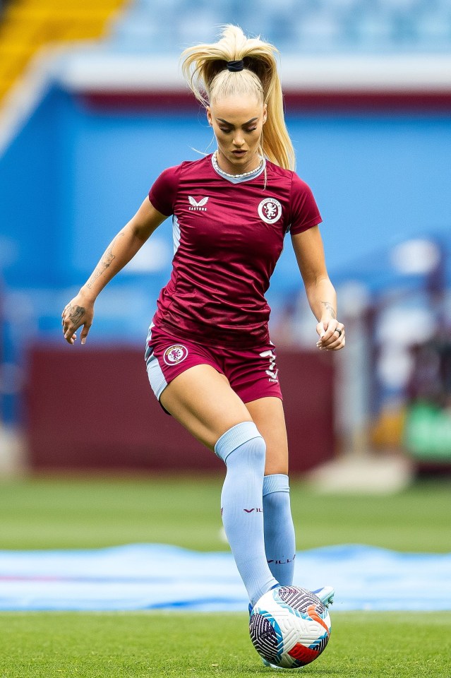 Alisha Lehmann jogou pelo Aston Villa