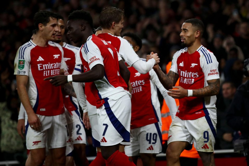 O Arsenal chegou às quartas de final com uma vitória por 3 a 2 sobre o Crystal Palace