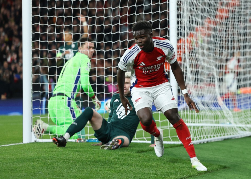 Bukayo Saka marcou os gols do Arsenal