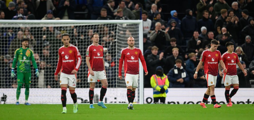 O Man United foi eliminado da Carabao Cup pelo Tottenham Hotspur