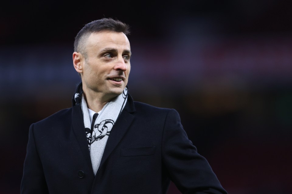 Dimitar Berbatov afirmou que o Arsenal 'é o novo Stoke'