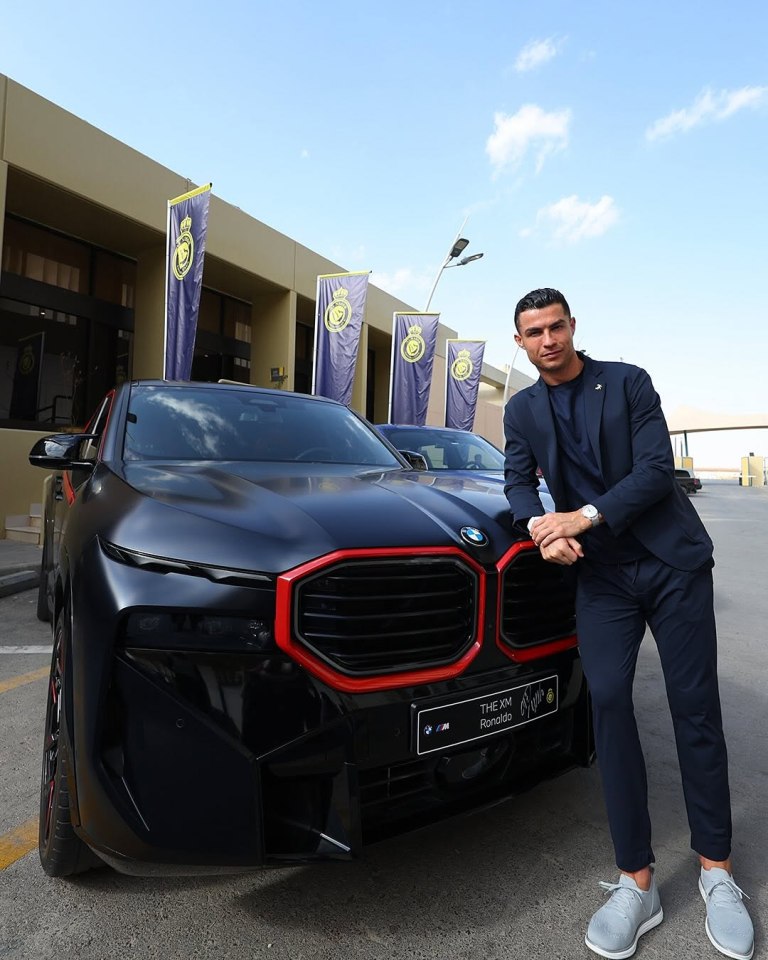 Cristiano Ronaldo ganhou um novo BMW no valor de £ 164.000