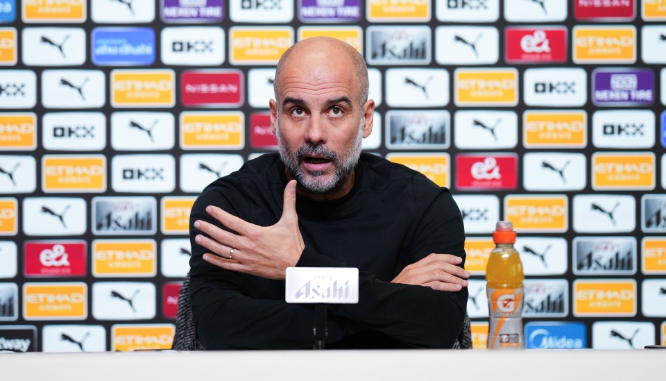 Pep Guardiola revelou que 'não sabe' o que fazer antes do clássico de Manchester