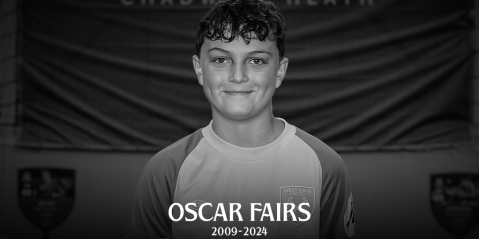 O goleiro adolescente do West Ham, Oscar Fairs, infelizmente faleceu