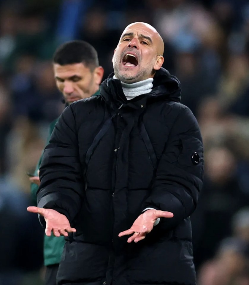 O técnico do Man City, Pep Guardiola, revelou que está lutando para dormir com a forma de seu time