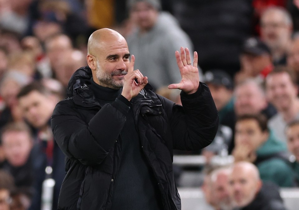 Pep Guardiola lembrou aos torcedores do Liverpool quantos títulos ele ganhou depois de ser insultado