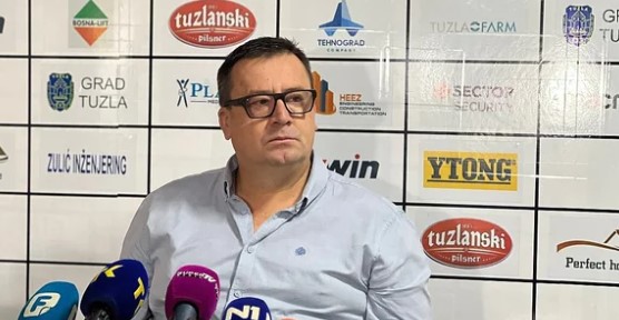 O presidente do Sloboda Tuzla, Azmir Husic, demitiu todo o elenco e o técnico depois de somar apenas dois pontos nesta temporada